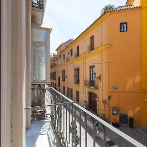 https://luminoso-apartamento-de-dos-habitaciones-con-vistas-a.hotelsinnerja.org